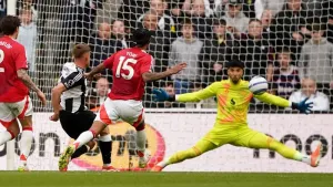 Harvey Barnes inspires as Newcastle send Eddie Howe best wishes with Man Utd win